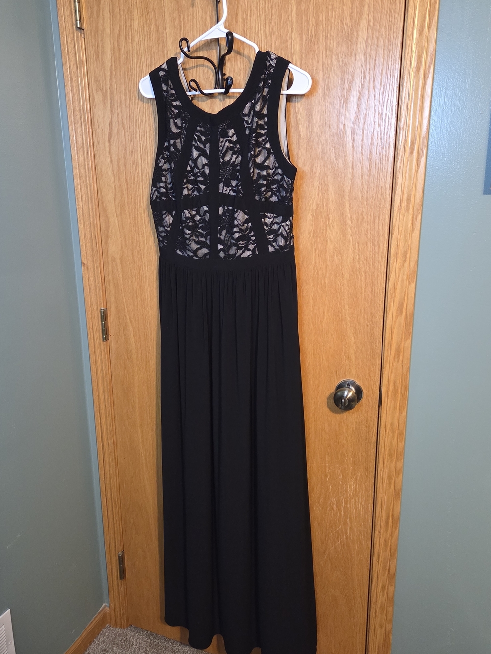 Black Lace Bodice Maxi Dress - R&M Richards size 14